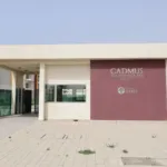Cadmus International School — entrée du campus