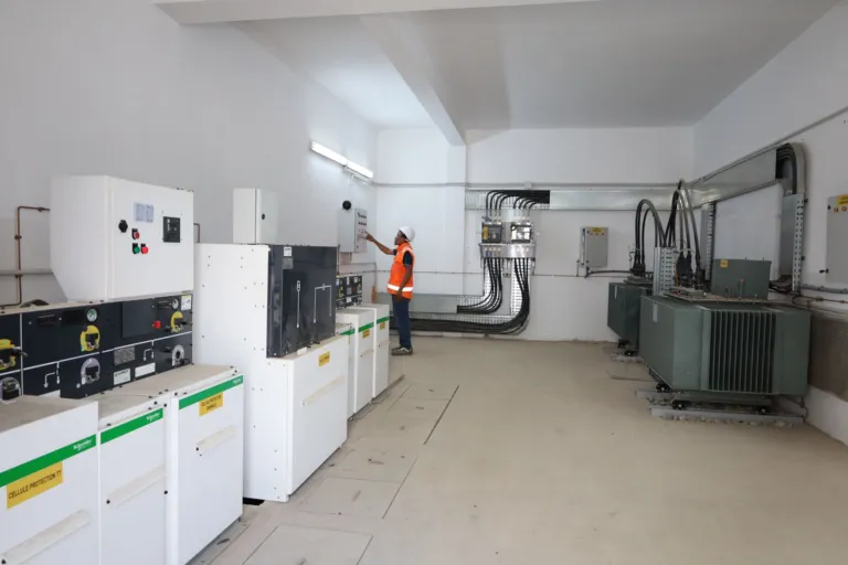 Decathlon — salle du poste de transformation MT/BT