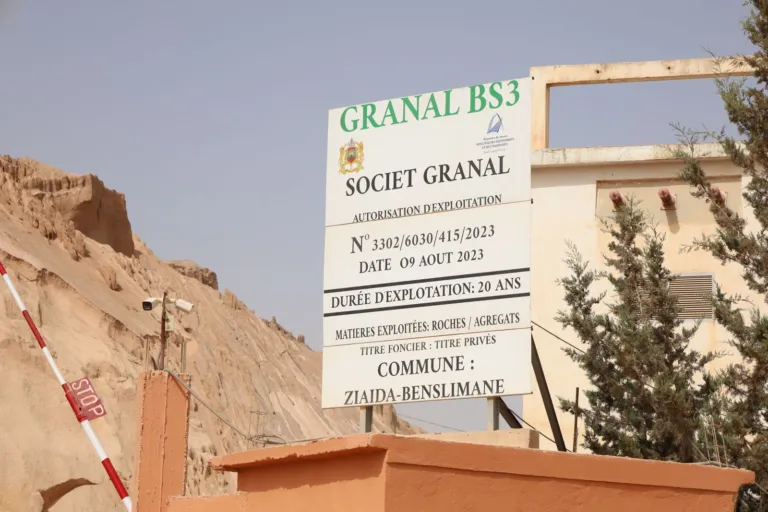 Carrière Granal BS3 — panneau d’exploitation, Ziaida-Benslimane